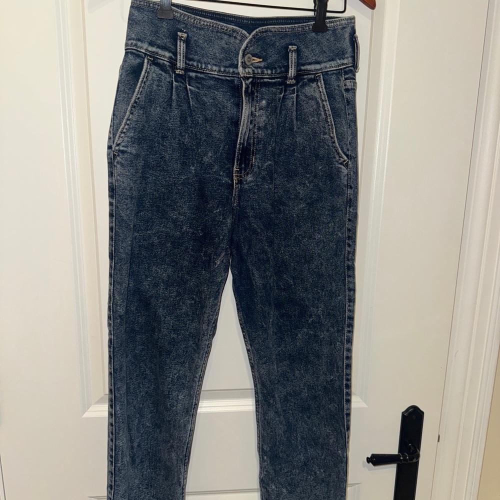 Hollister Blue High-Rise Mom Jeans